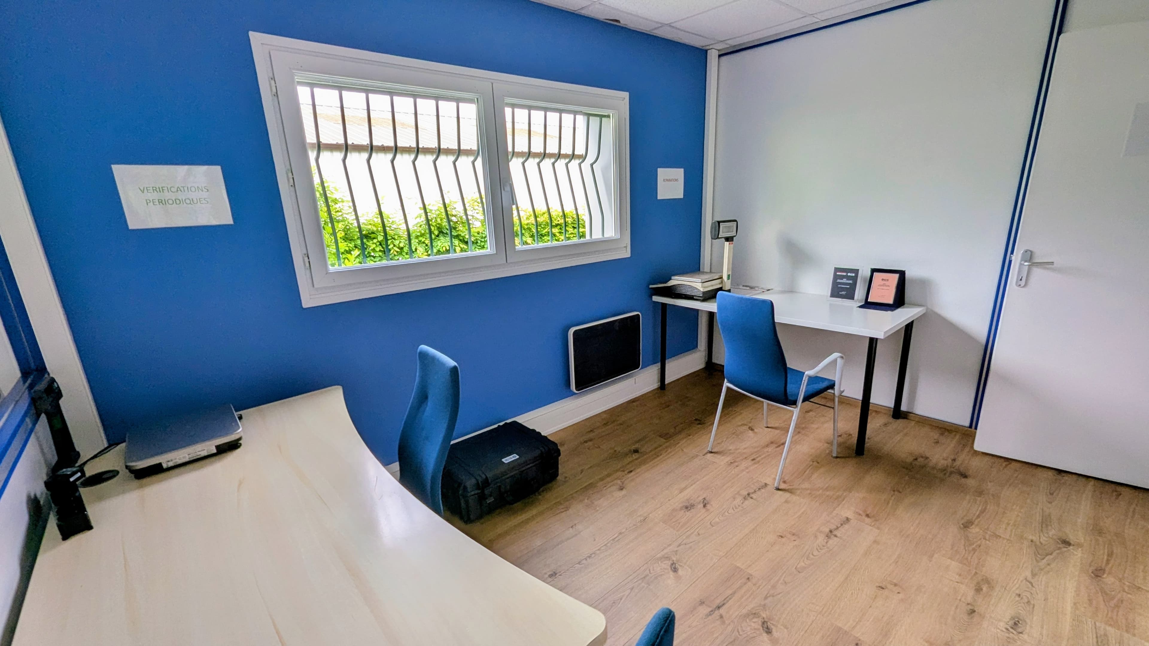 Atelier de vérification périodique des balances chez AVS Technologies
